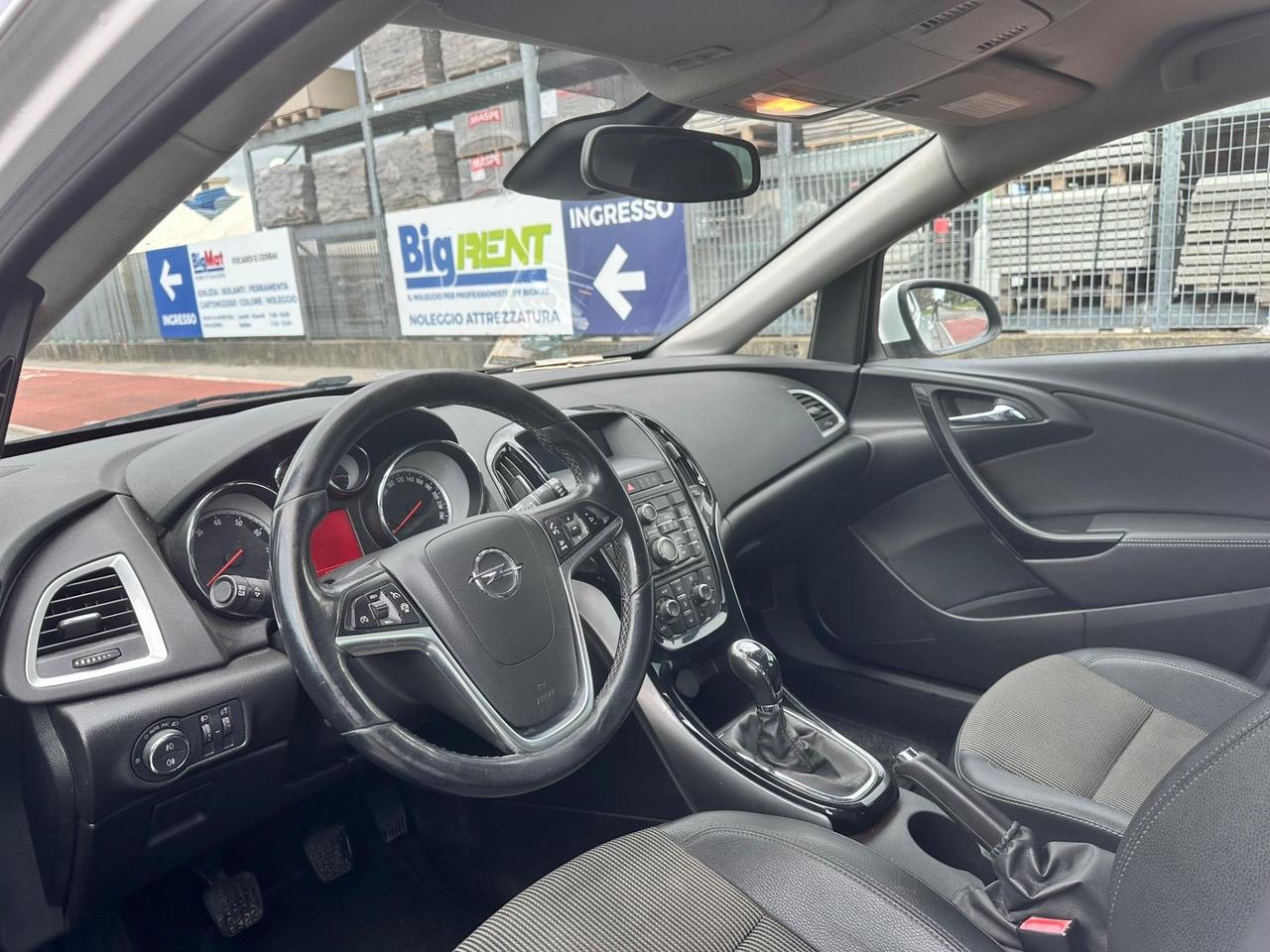 Opel Astra 1.4 Turbo 140CV Sports Tourer GPL Tech Cosmo