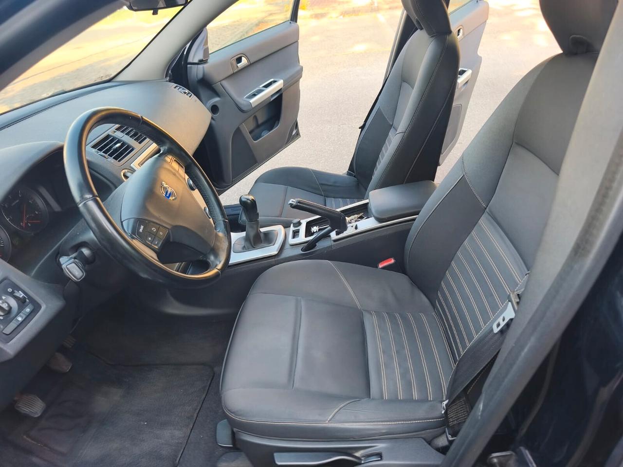 Volvo V50 SW 2011----1.6 Diesel