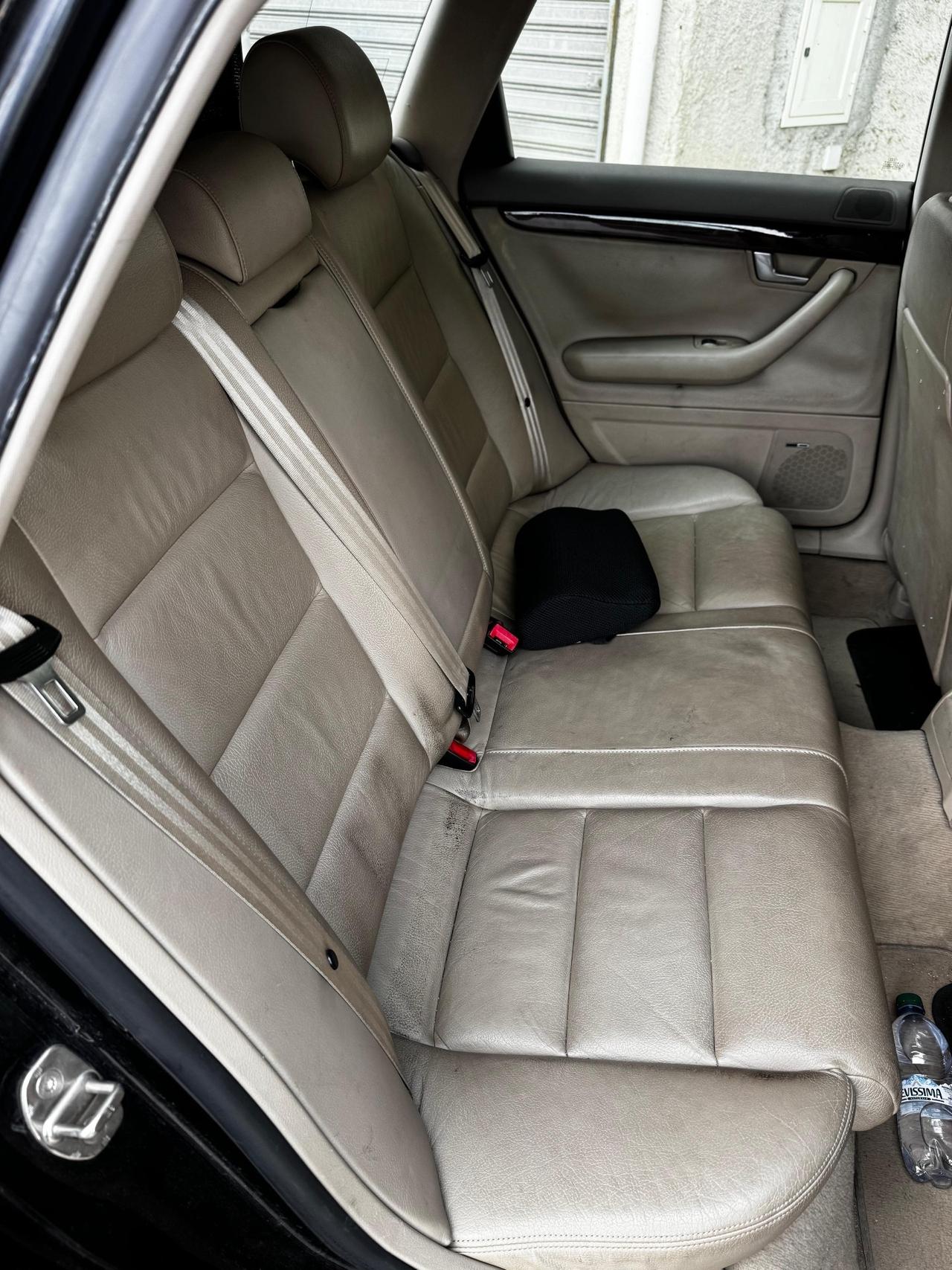 Audi A4 1.9 TDI/130 CV cat - 2002