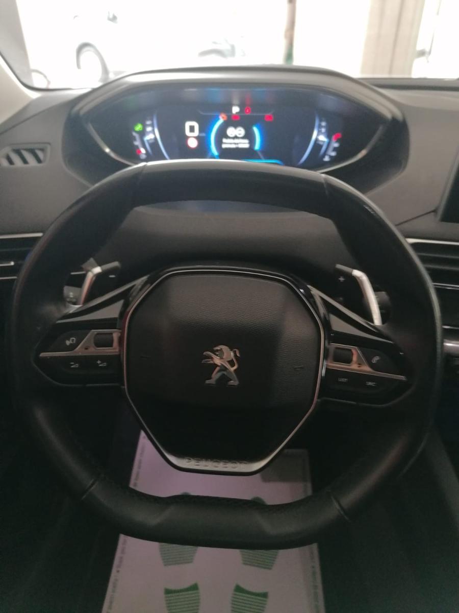 PEUGEOT - 3008 - BlueHDi 120 EAT6 S&S Allure