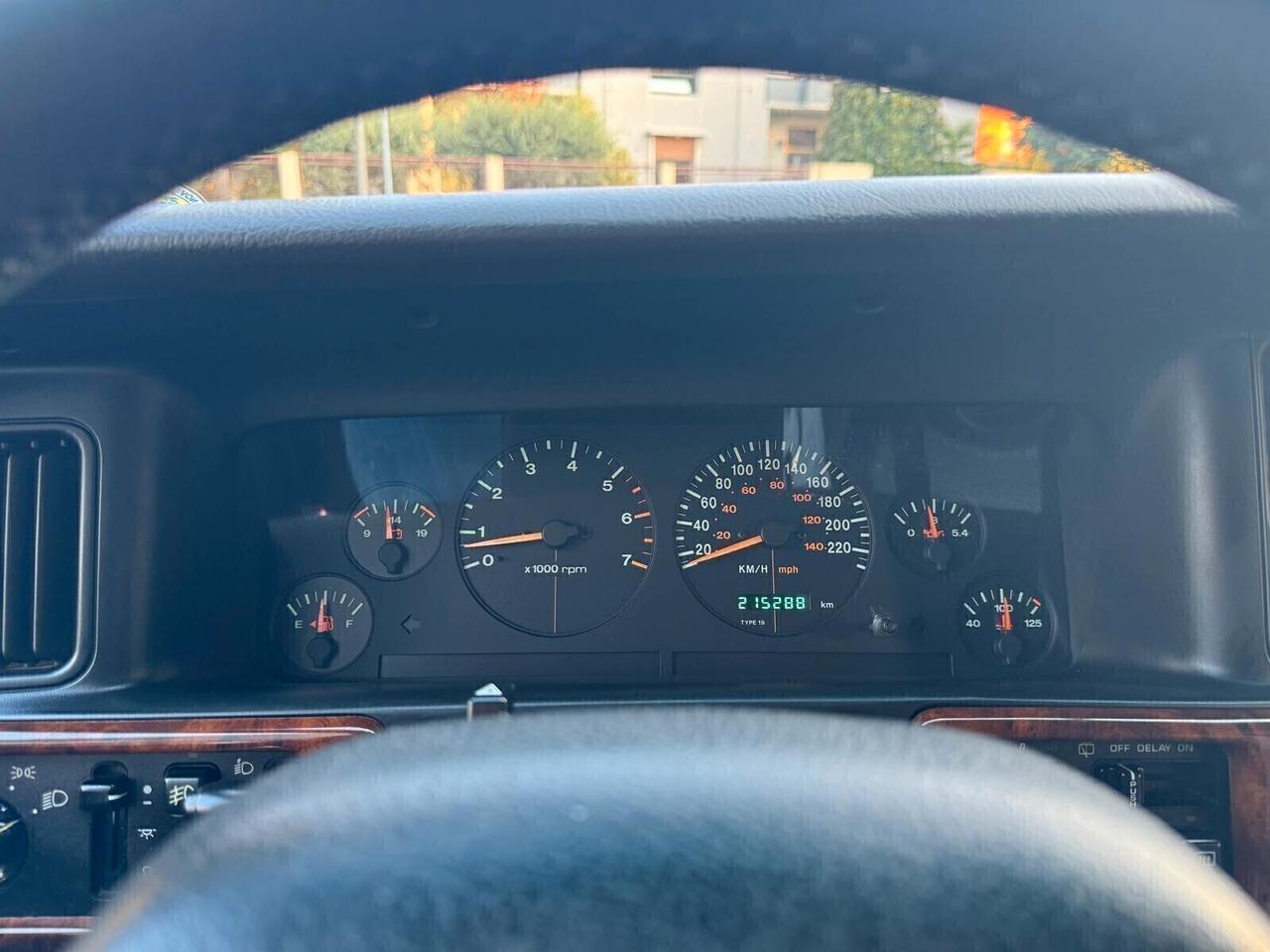 JEEP GRAND CHEROKEE 5.2 (EU) 4WD aut. A.S.I.