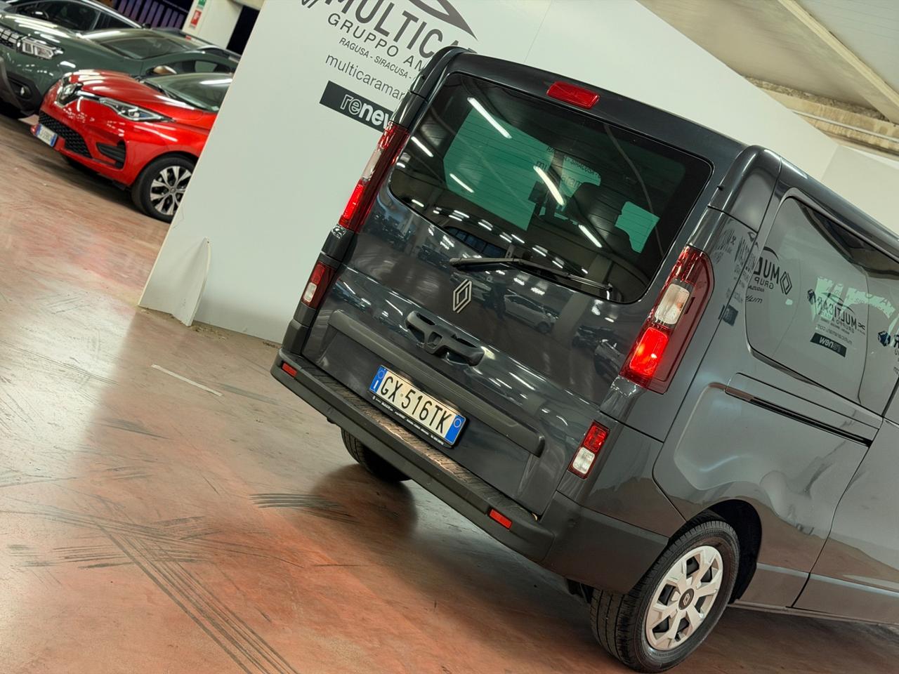 Renault Trafic BluedCi 150Cv 9 POSTI