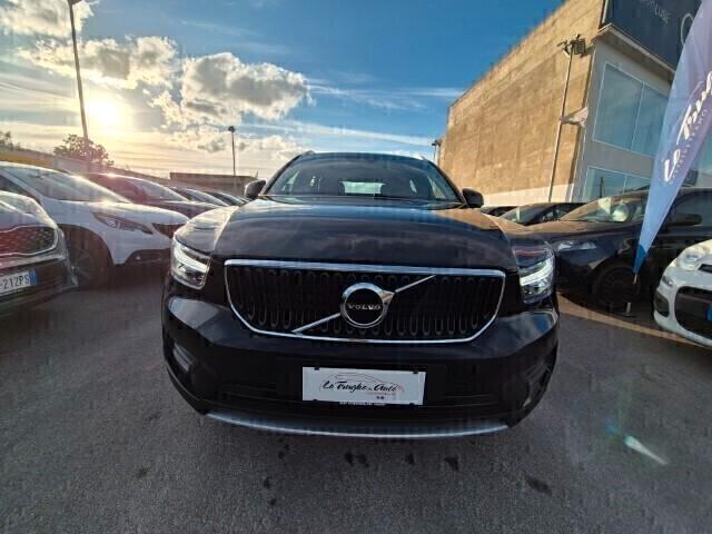 Volvo XC40 D3 Geartronic Momentum (TETTUCCIO APRIBILE) - 12/2018