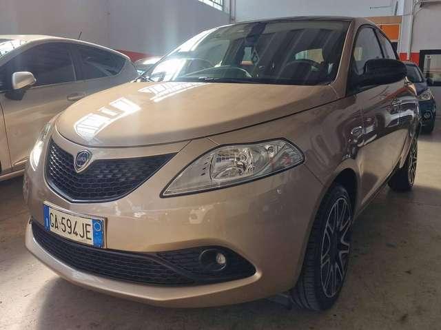 Lancia Ypsilon Ypsilon 1.0 firefly hybrid Maryne s