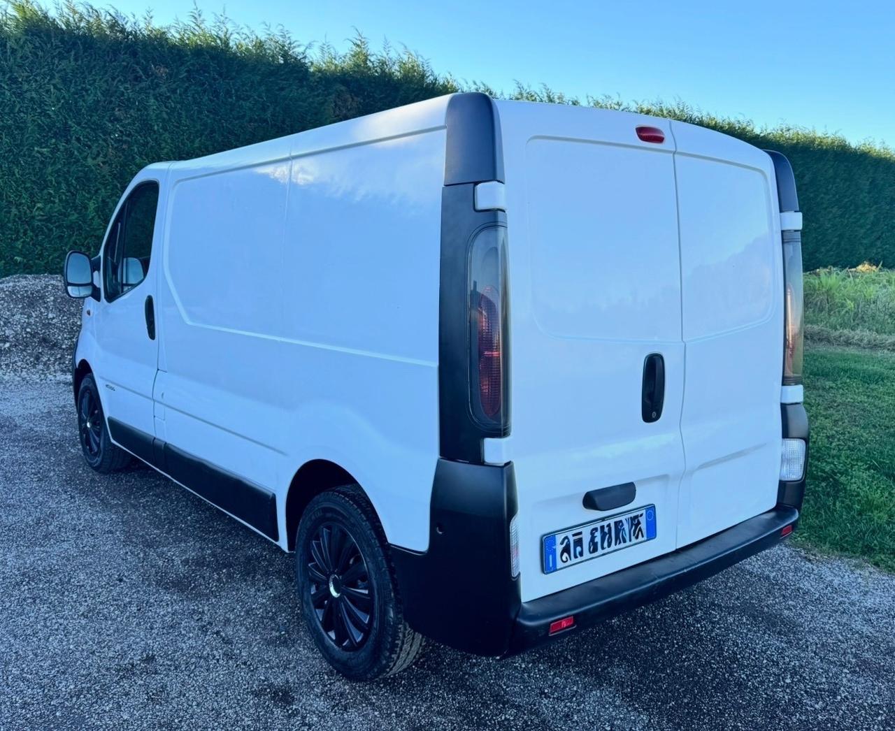 RENAULT TRAFIC 1.9 DTI 100cv FURGONE VAN AUTOCARRO