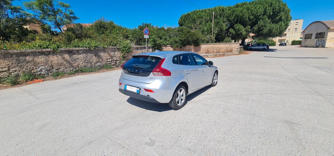 Volvo V40 D2 1.6 Momentum