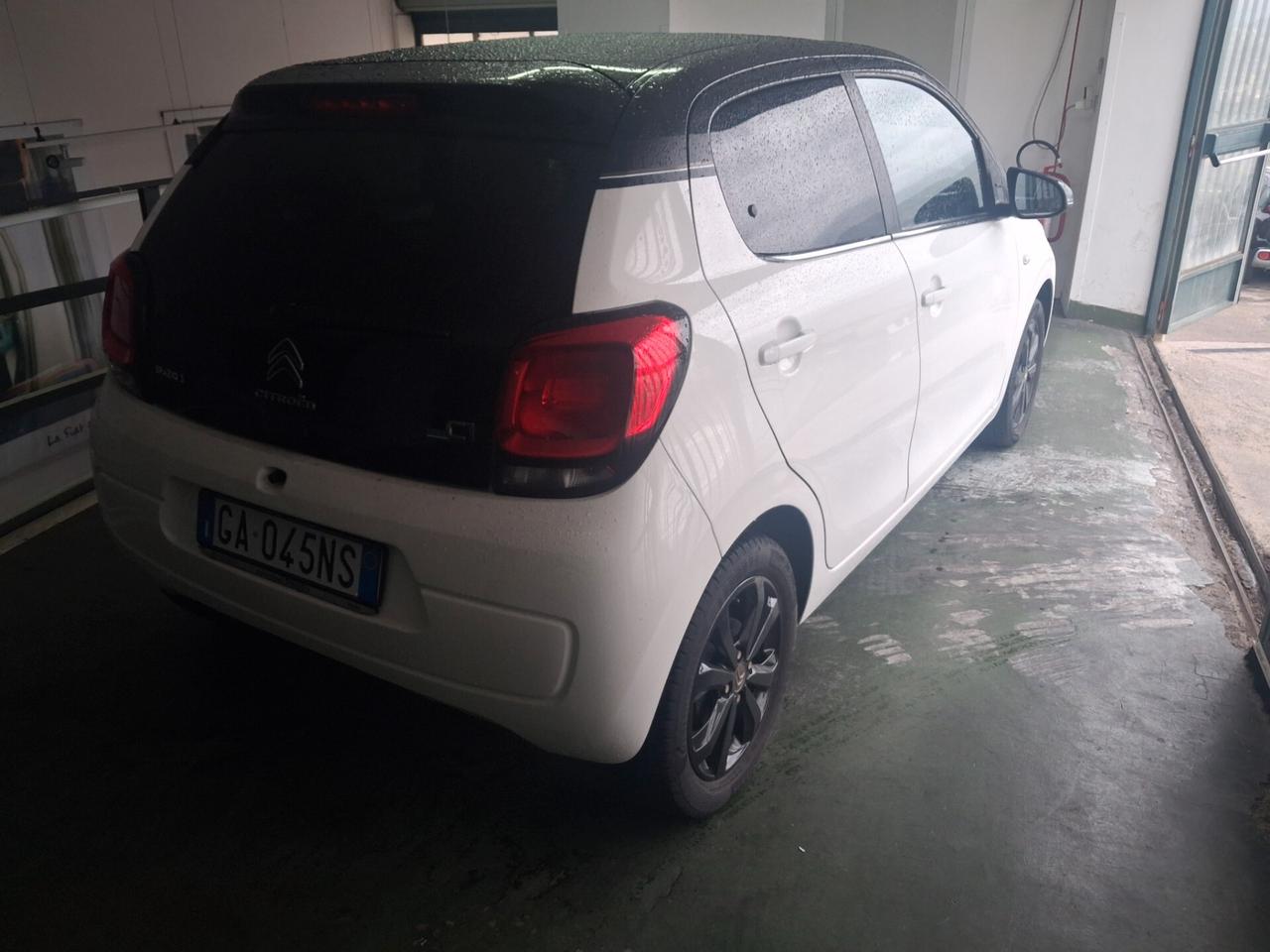 Citroen C1 5 PORTE VTI 72 CV SHINE. VENDUTA