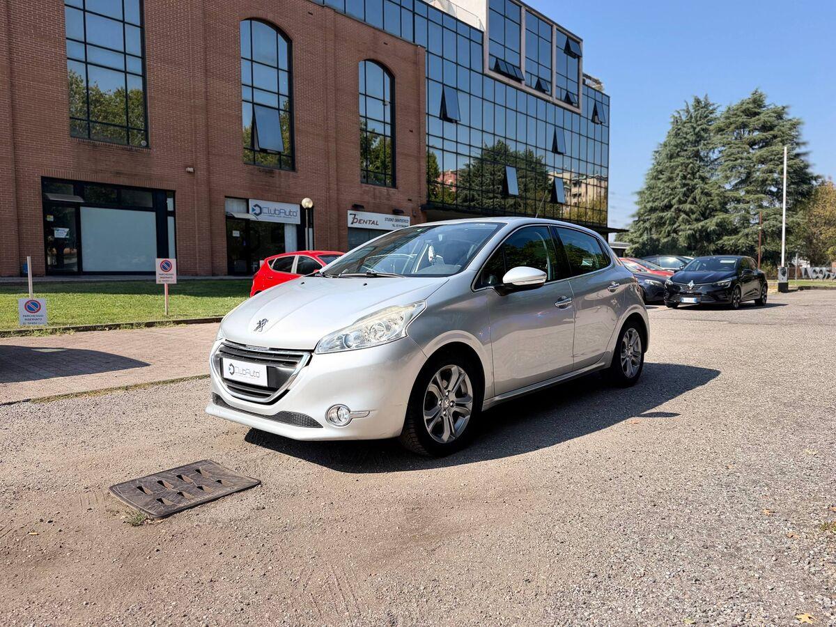 Peugeot 208 208 1.2 PT Allure s&s 5p etg5 E6