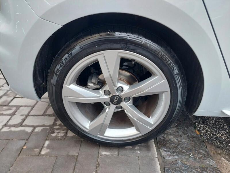 Audi A1 SPB 30 TFSI S tronic line edition