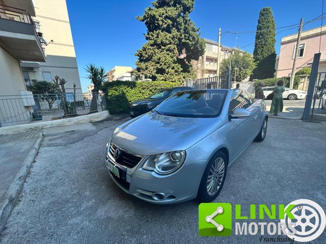 VOLKSWAGEN Eos .