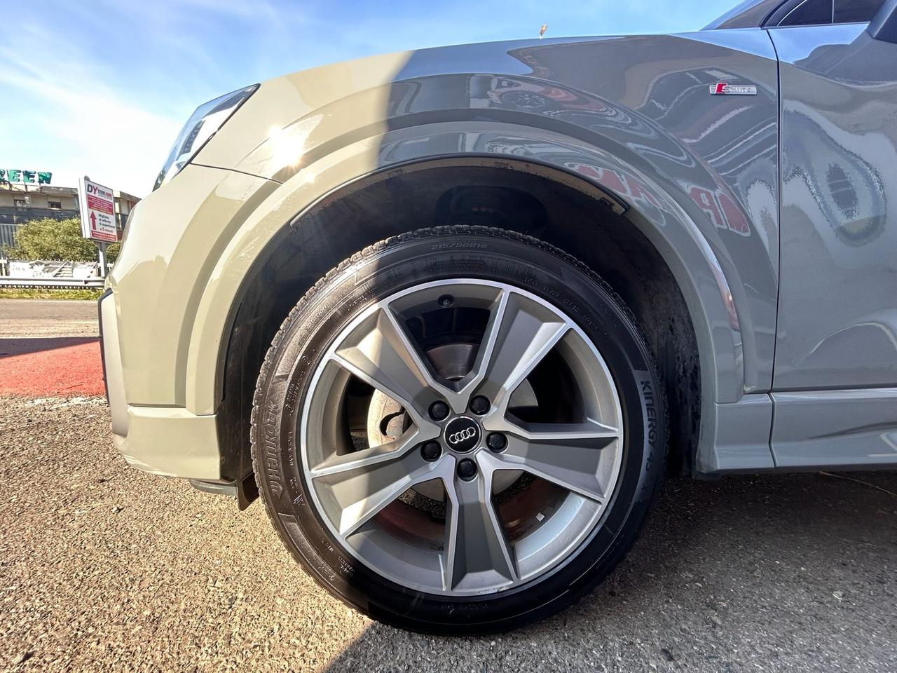 Audi Q2 30 TDI S line Edition