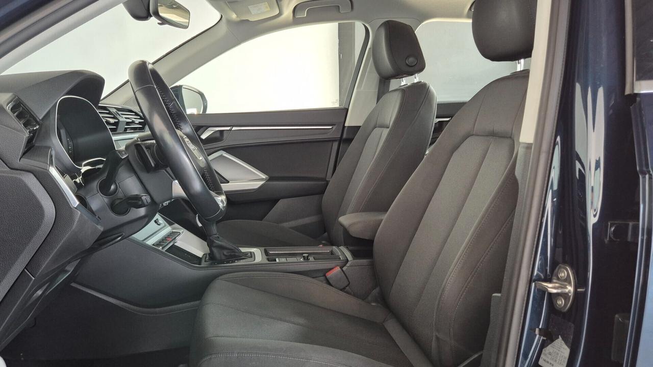 Audi Q3 40 TDI quattro S tronic Business Advanced