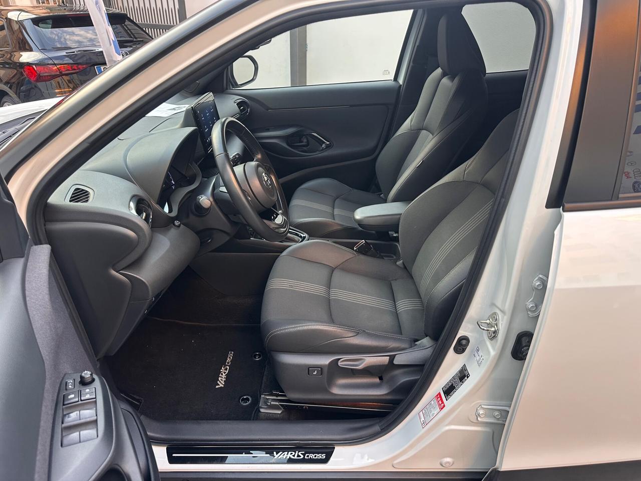 Toyota Yaris Cross 1.5 Hybrid 5p. E-CVT LOUNGE