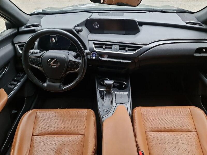 Lexus UX Hybrid 4WD Premium