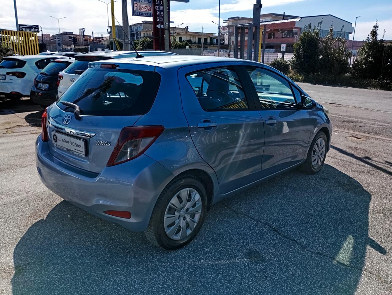 Toyota Yaris 1.0 5 porte Active