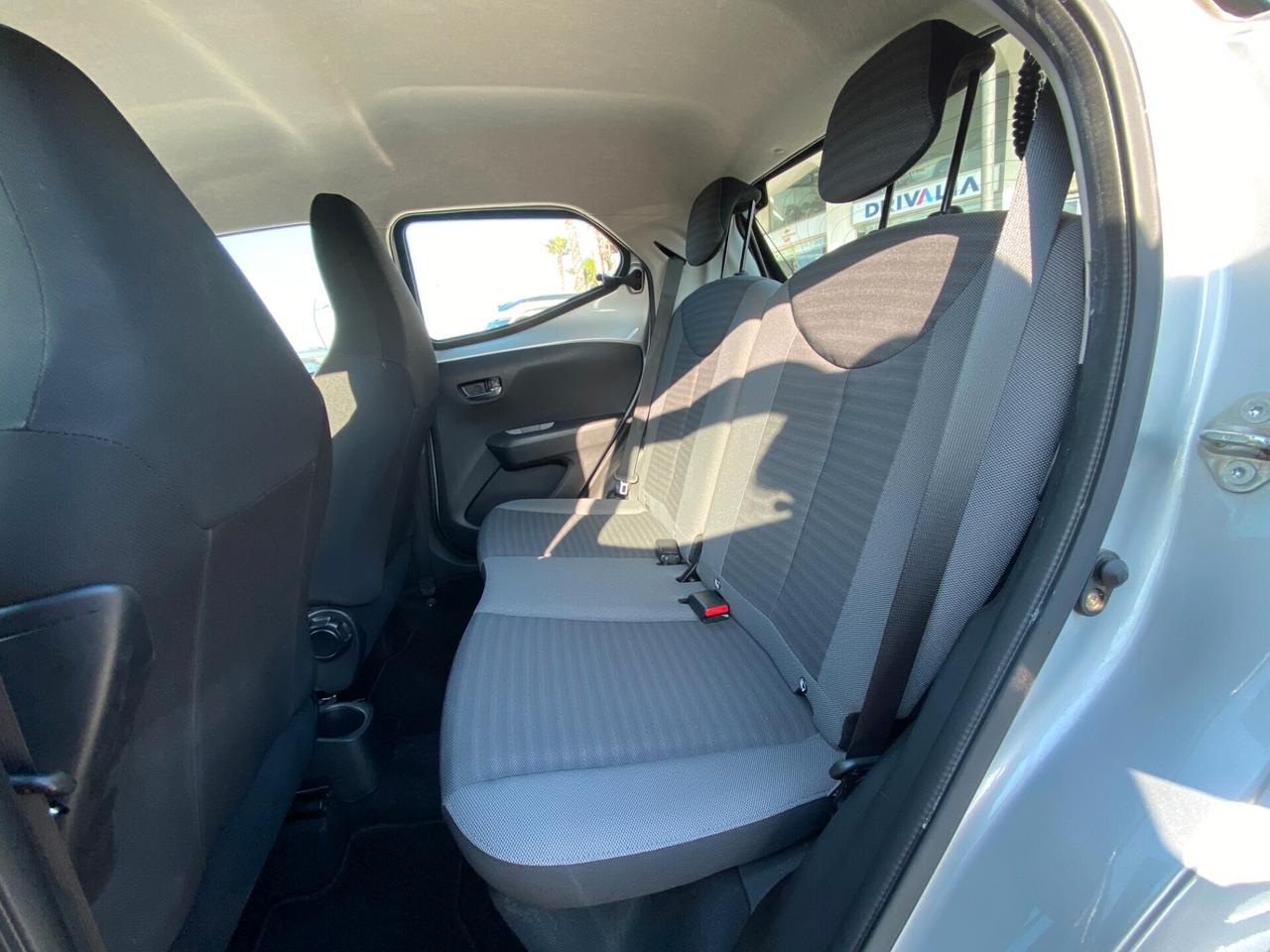 Toyota Aygo 1.0 x-business 72cv automatica