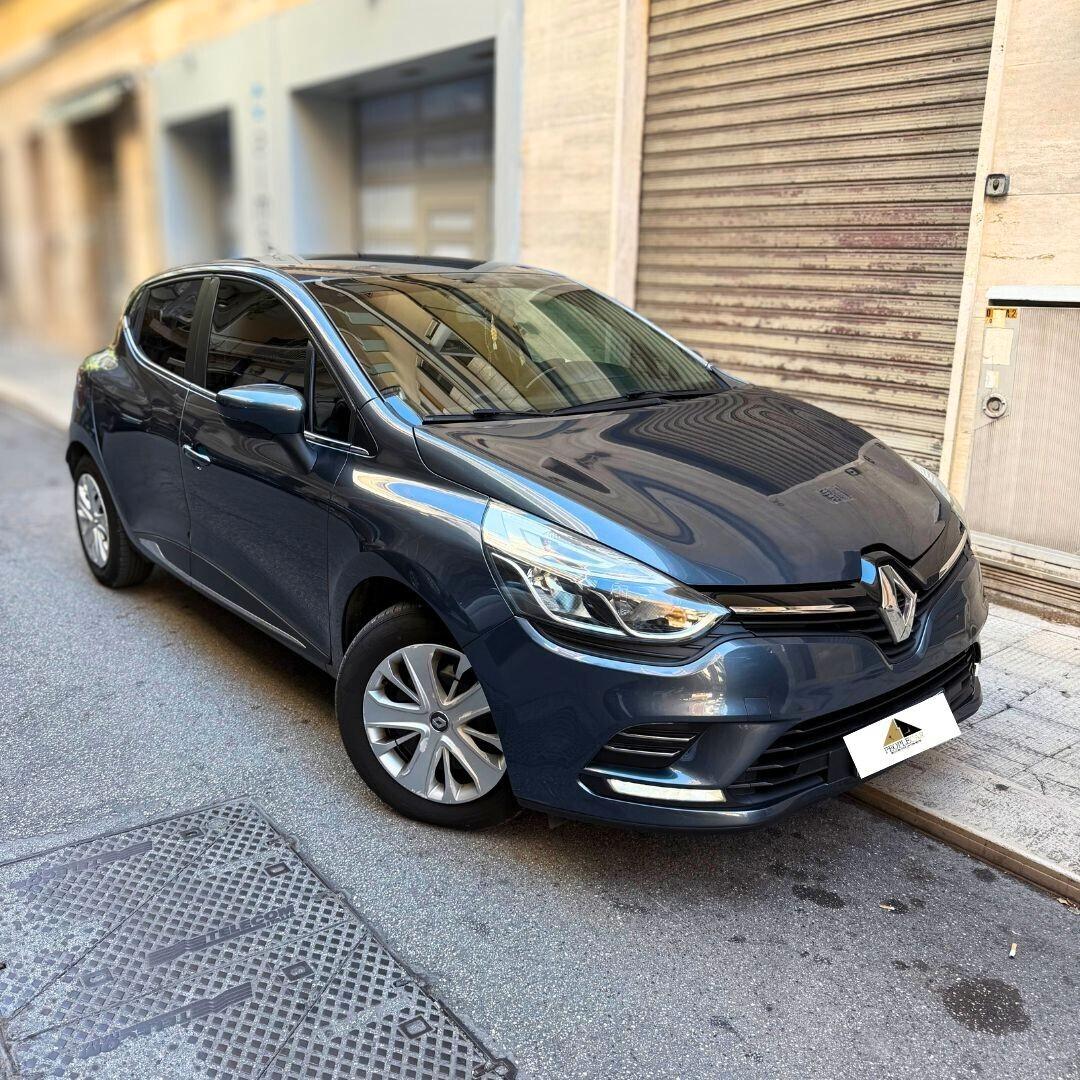 Renault Clio 2017 **NEOPATENTATI**