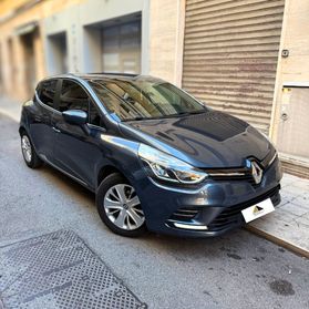 Renault Clio 2017 **NEOPATENTATI**