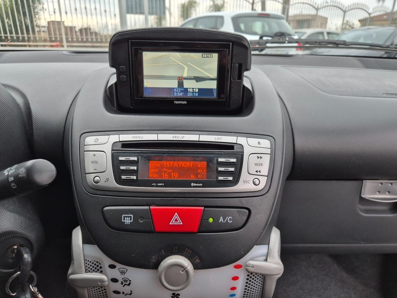 Toyota AYGO 1.0 VVT-i 5 porte AUTOMATICA RESTAYLIN NUOVA FULL