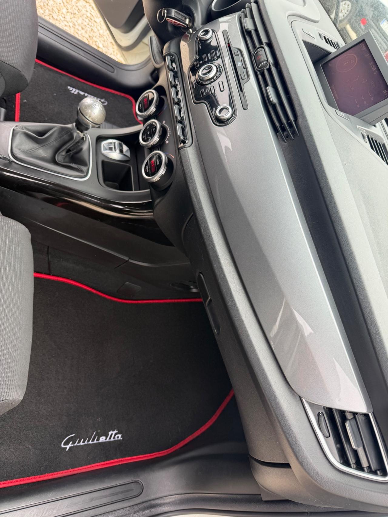 Alfa Romeo Giulietta 2000cc 140cv exsclusive