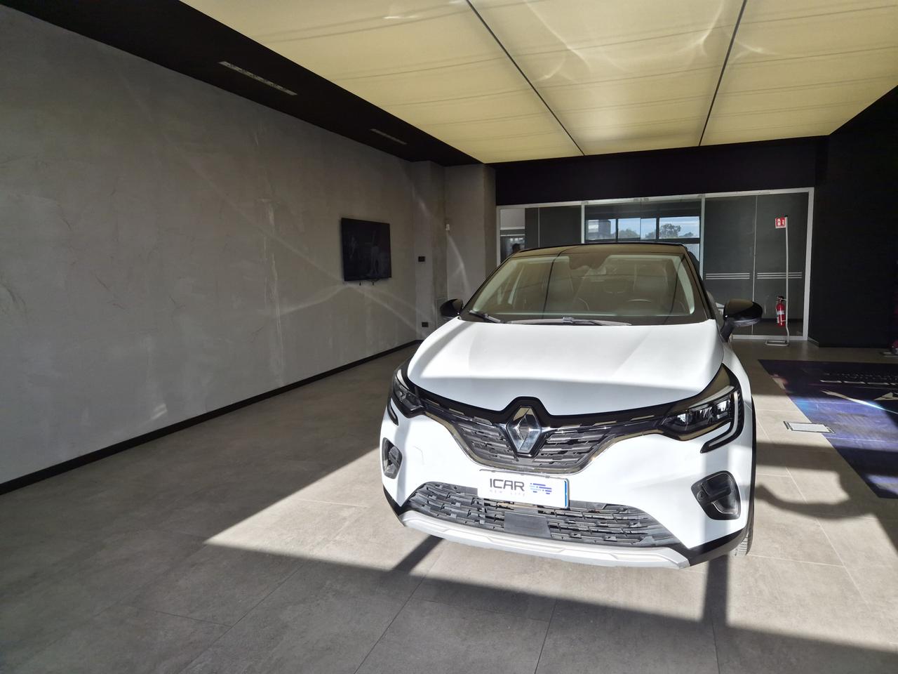 RENAULT Captur II 2019 - Captur 1.6 E-Tech hybrid Intens 145cv auto