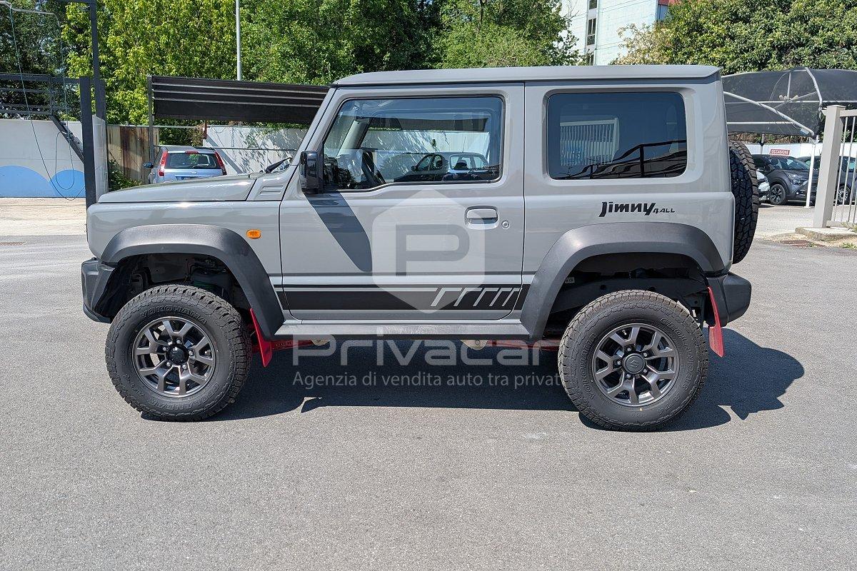 SUZUKI Jimny 1.5 5MT Top