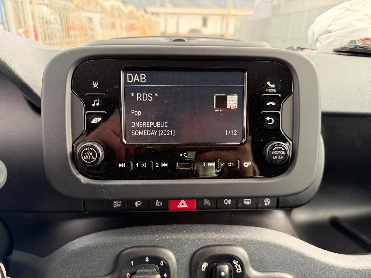 FIAT PANDINA 2025 1.0 HYBRID 70 CV *SINISTRATA