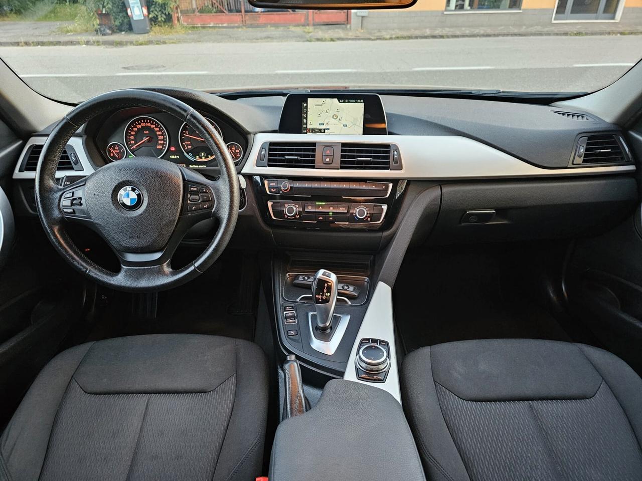 Bmw 316d 115cv Touring Sport*Aut*Navi*Bi-Xeno*Pdc*18*