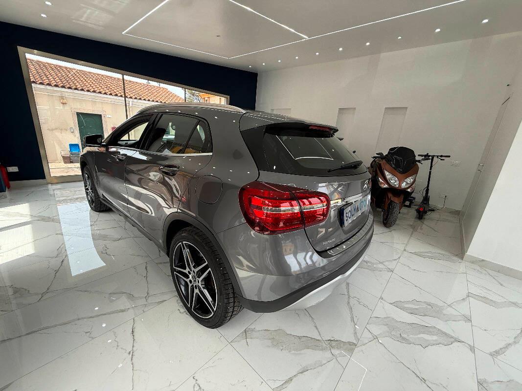 Mercedes Classe GLA GLA 200 d Premium auto AMG