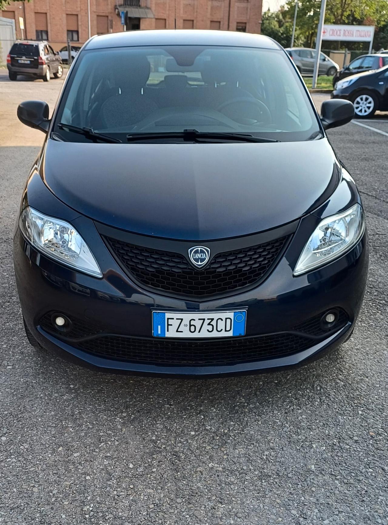 Lancia Ypsilon 1.2 69 CV 5 porte GPL Ecochic Platinum
