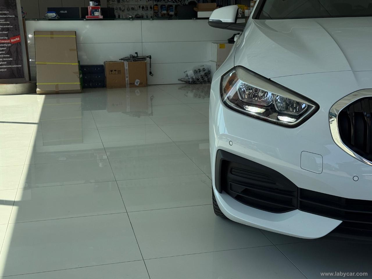 BMW 116d 5p. Business Advantage