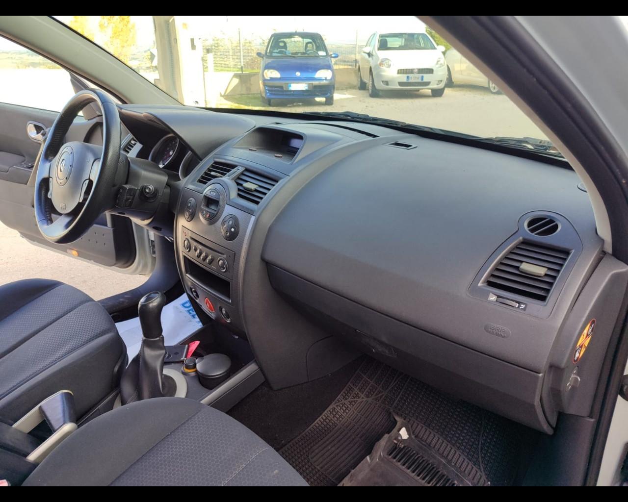 RENAULT Mégane 2ª serie - Mégane 1.5 dCi/100CV 5 porte Sportway