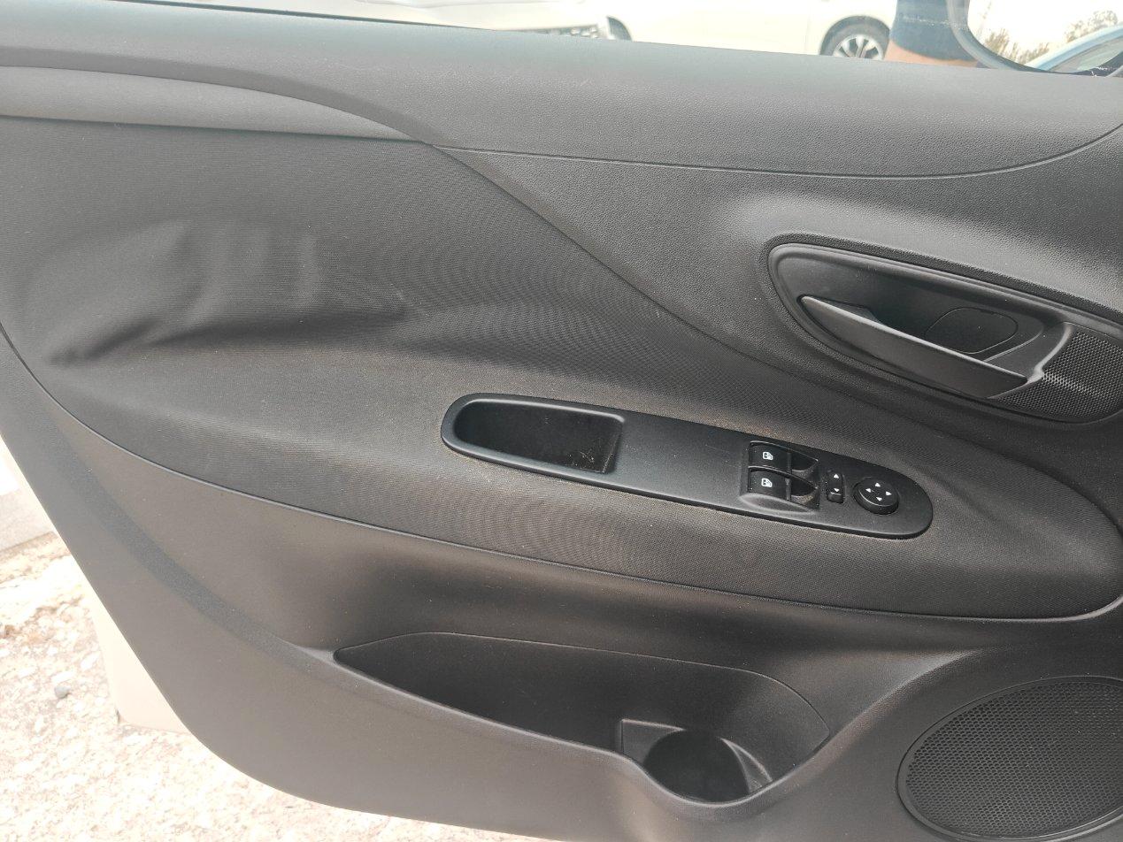 Fiat Punto 5 Porte Punto 5p 1.2 Street E6 LEGGI