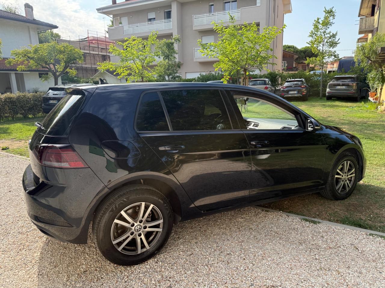 Volkswagen Golf VII - 1.6 TDI -90CV - NEOPATENTATI!