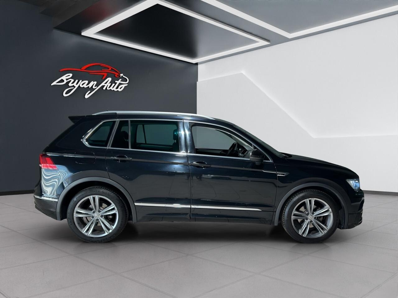 Volkswagen Tiguan 1.6 tdi R-LINE 115cv