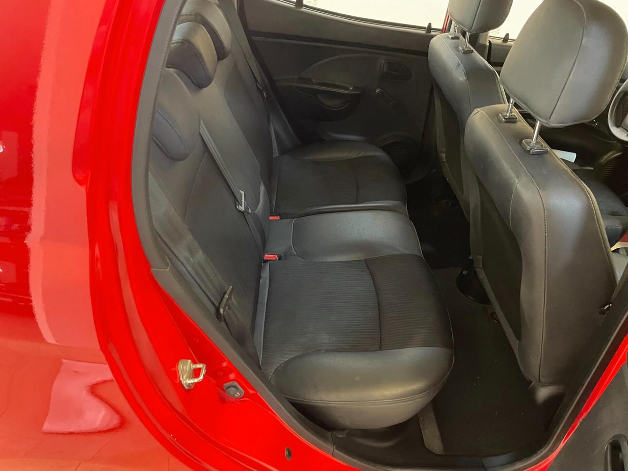 Kia Picanto 5p 1.0 Life 135.000 km! CLIMA Tagliandata Neopatentati