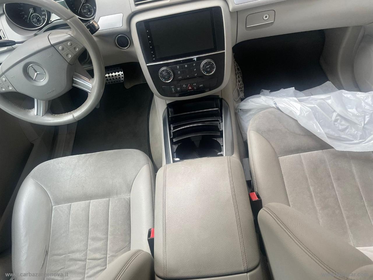 MERCEDES-BENZ R 320 CDI 4Matic