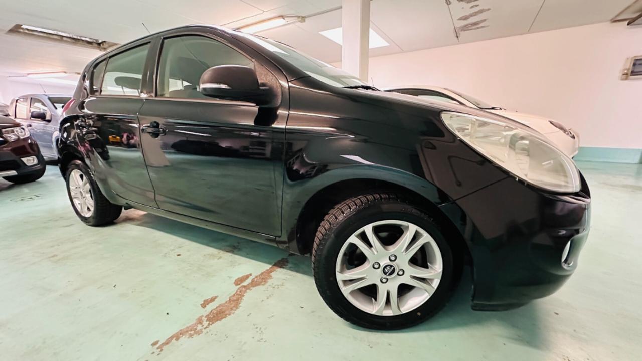 Hyundai i20 1.4 CRDi 5p. (Anche per neopatentati)
