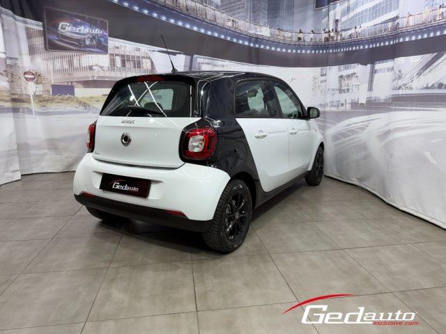 SMART ForFour 70 1.0 Passion LED