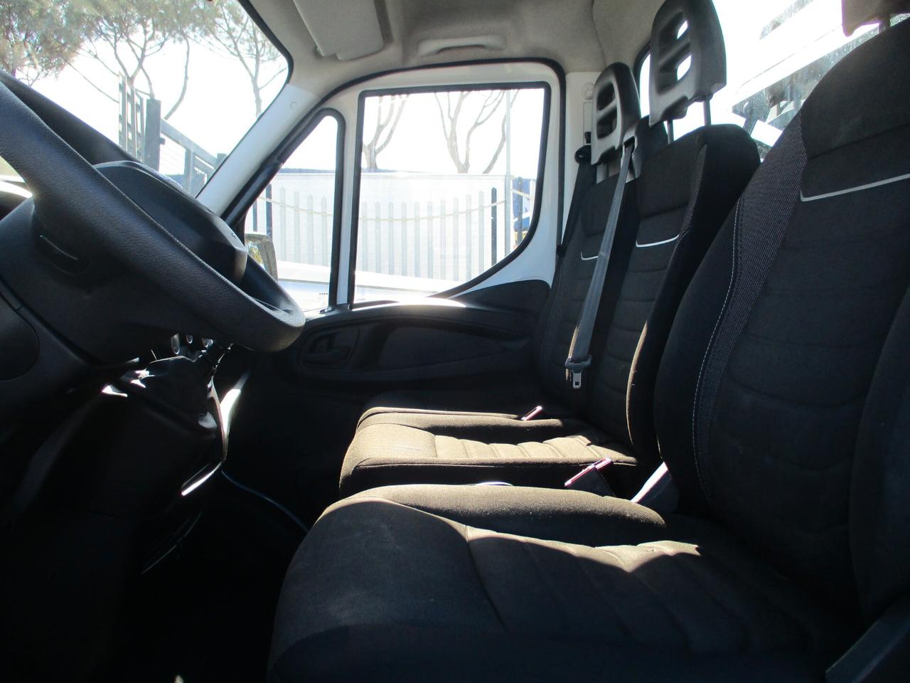 Iveco Daily 35C12 2.3 120CV E6D RIBALTABILE TRILATERALE