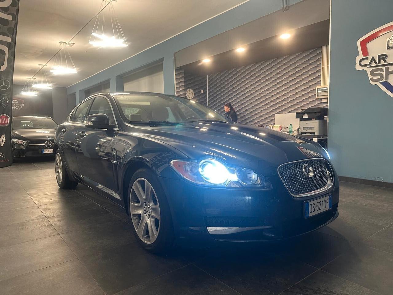Jaguar XF 2.7D V6 Premium Luxury