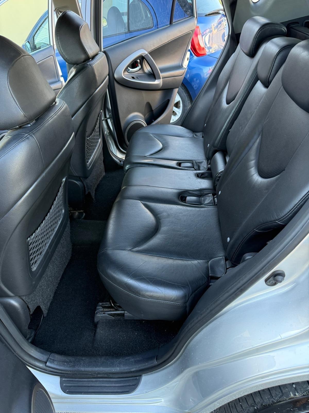 Toyota RAV 4 RAV4 Crossover 2.2 D-Cat 177 CV Luxury