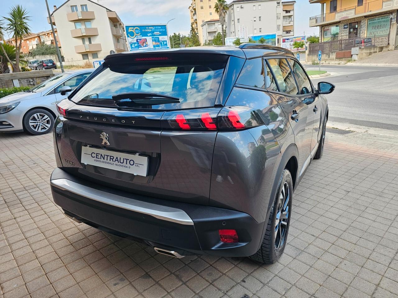 Peugeot 2008 PureTech 130 S&S EAT8 Allure Navi Pack