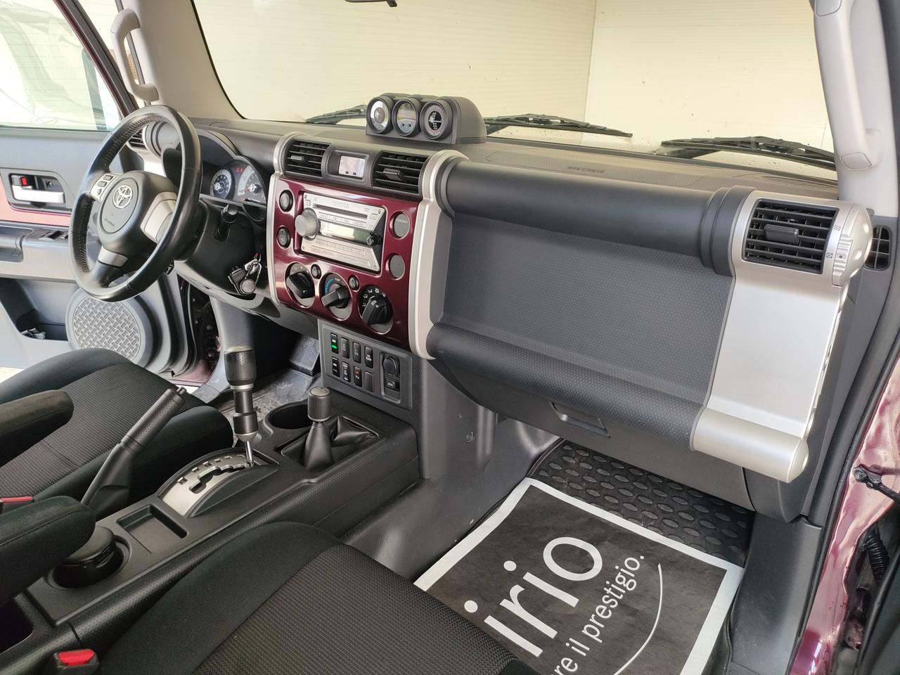 TOYOTA FJ - FJ CRUISER 4.0