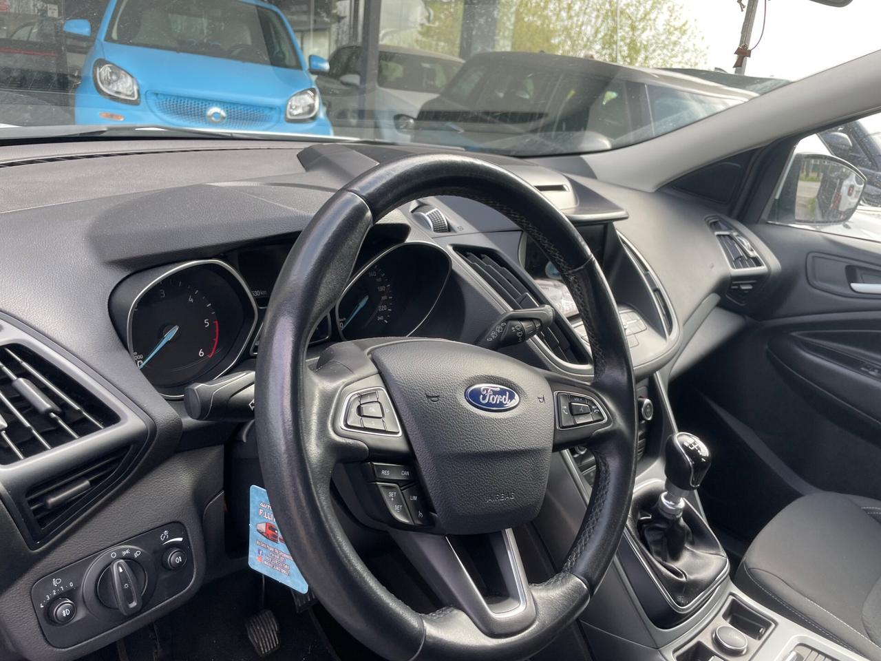 Ford Kuga 1.5 TDCI 120 CV S&S 2WD ST-Line