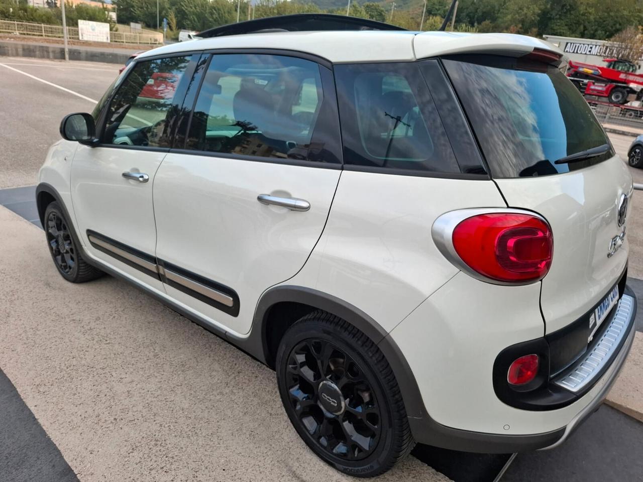 FIAT 500 L 1.3 MJT 95 CV TREKKING C. AUTO