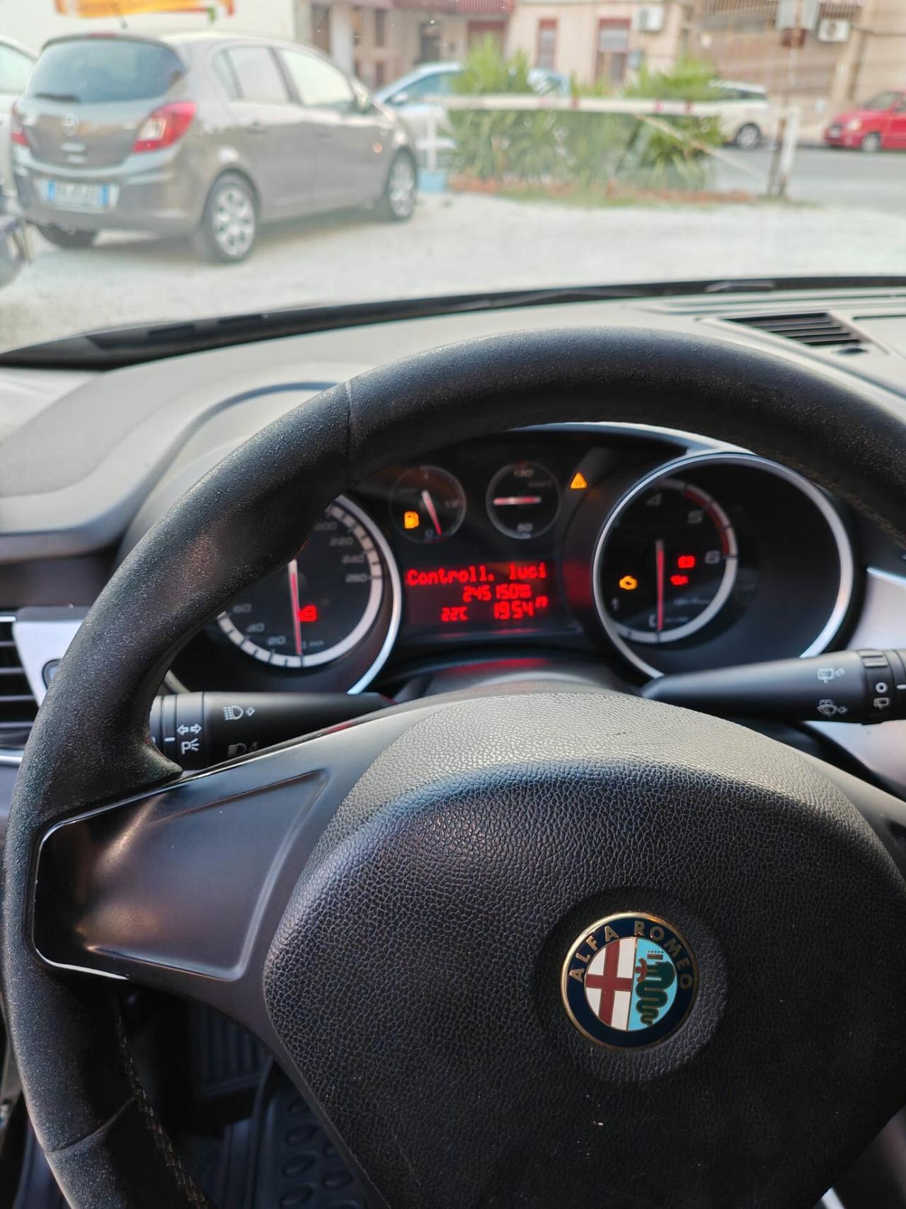 Alfa Romeo Giulietta 2.0 JTDm-2 140 CV Distinctive