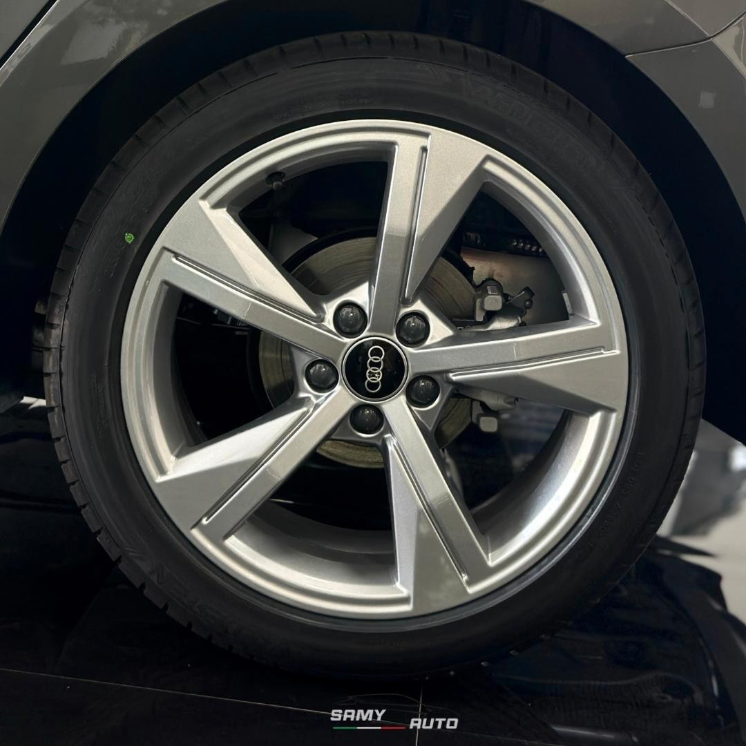 Audi A1 SPB 30 TFSI S tronic line edition