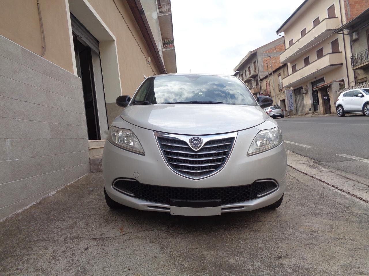 Lancia Ypsilon 1.3 MJT 95 CV S&S Gold (FINANZIABILE)