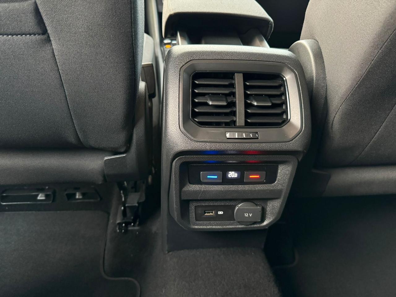 Volkswagen Tiguan 2.0 TDI SCR DSG